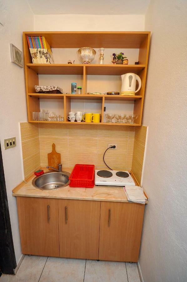 Kuc Apartment Bar